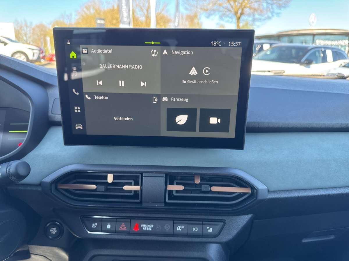 Fahrzeugbild eines Dacia Sandero