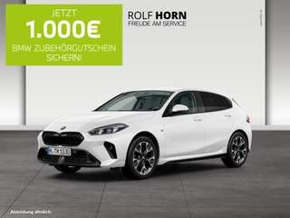 Schräge Frontansicht auf einen BMW 1er-Reihe , freigestellt