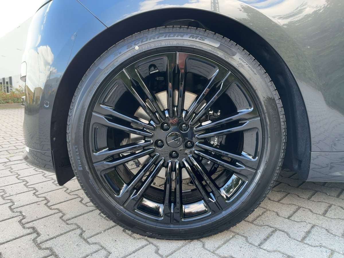 Fahrzeugbild eines Land Rover Range Rover Sport