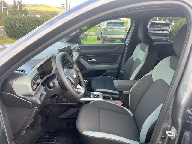 Fahrzeugbild eines Dacia Bigster