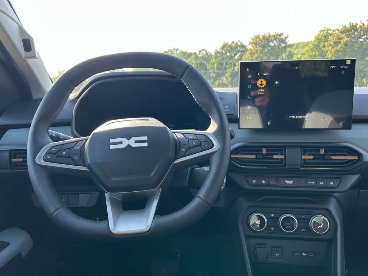 Fahrzeugbild eines Dacia Jogger