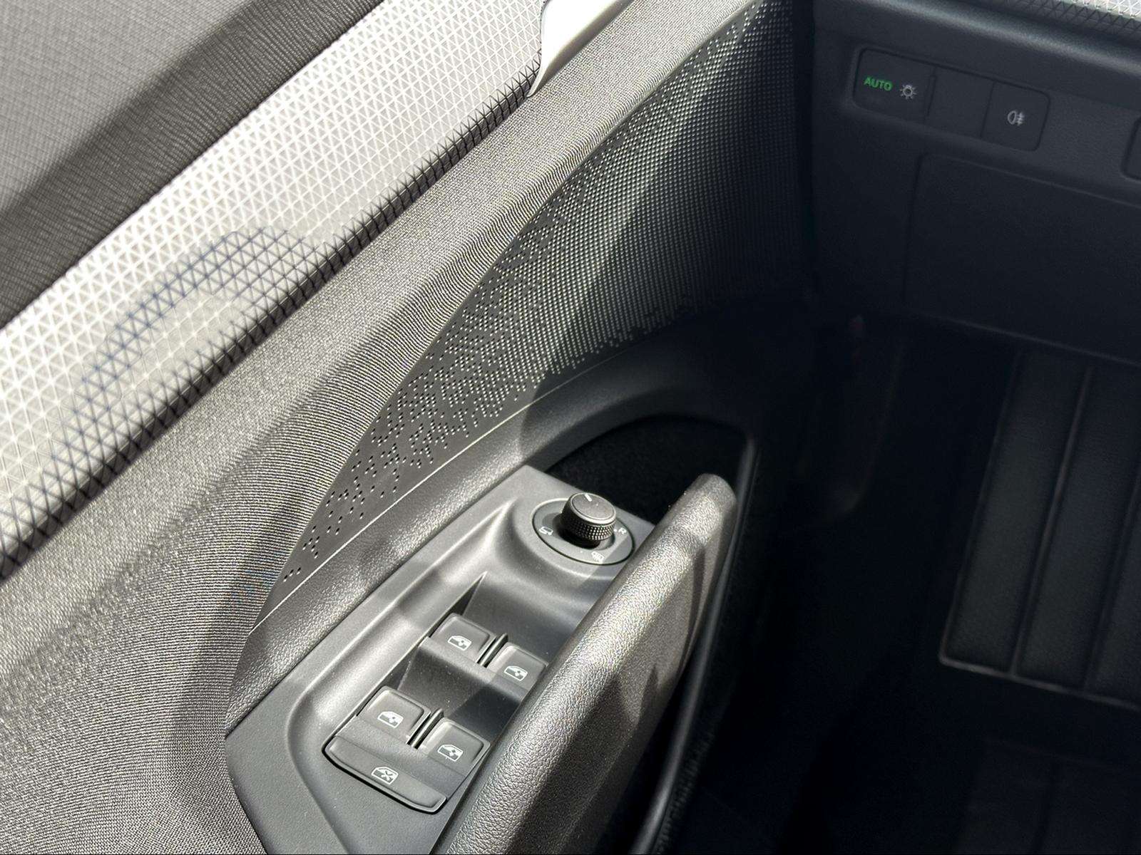 Fahrzeugbild eines Skoda ELROQ