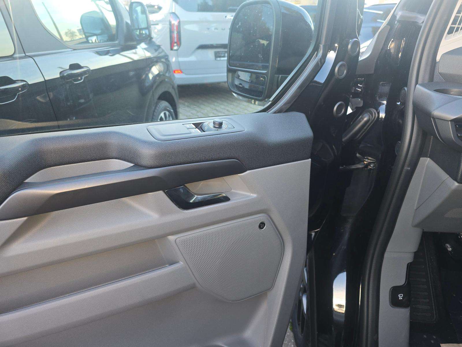 Fahrzeugbild eines Ford Tourneo Custom