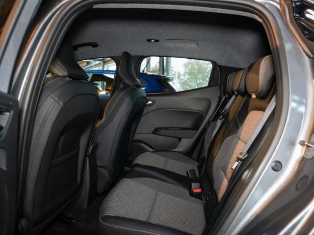 Fahrzeugbild eines Mitsubishi Colt