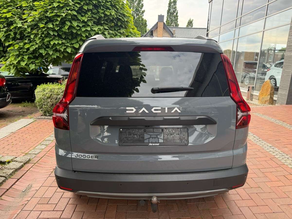 Fahrzeugbild eines Dacia Jogger