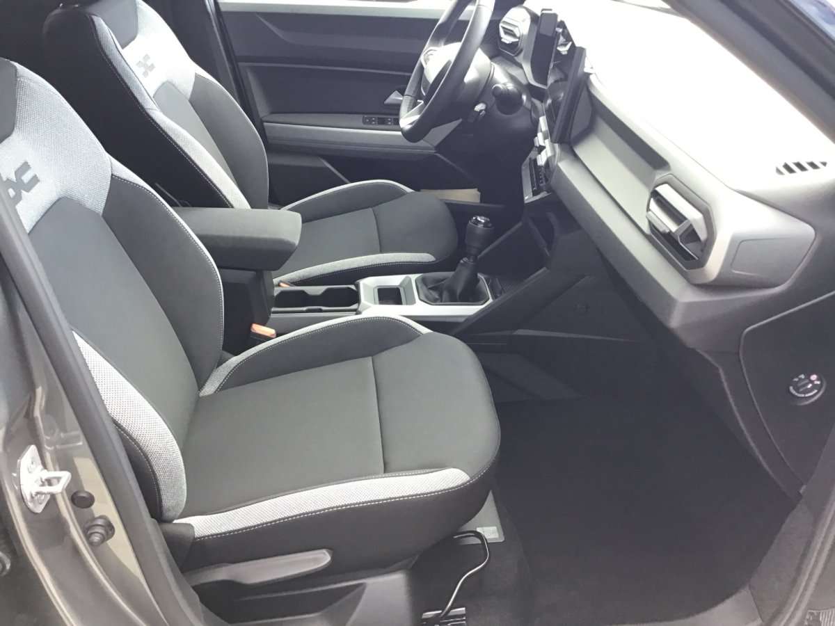 Fahrzeugbild eines Dacia Bigster