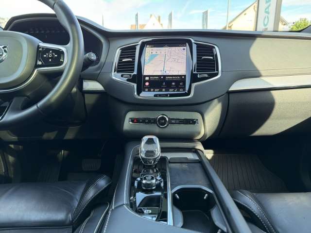 Fahrzeugbild eines Volvo XC90