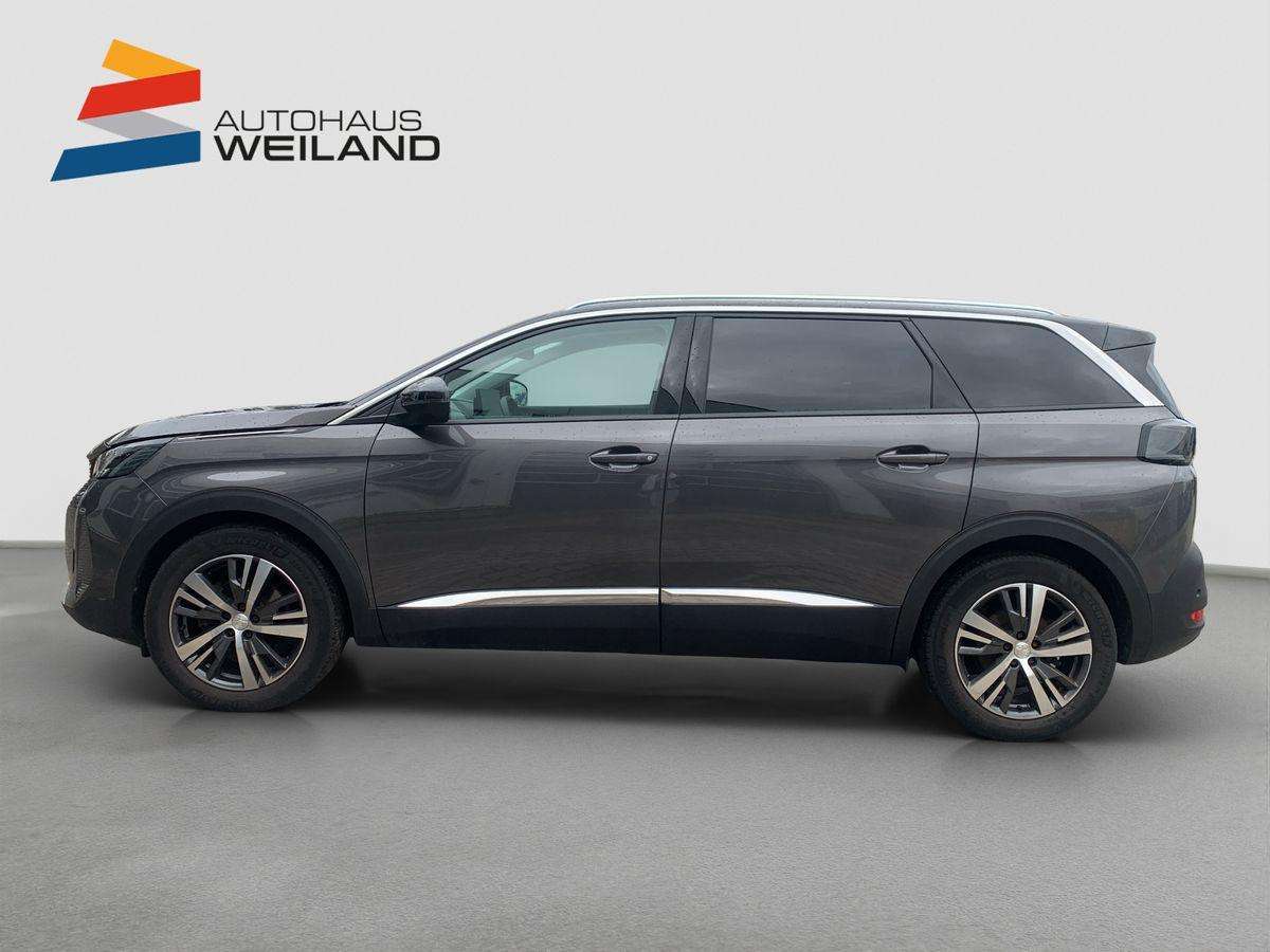 Fahrzeugbild eines Peugeot 5008