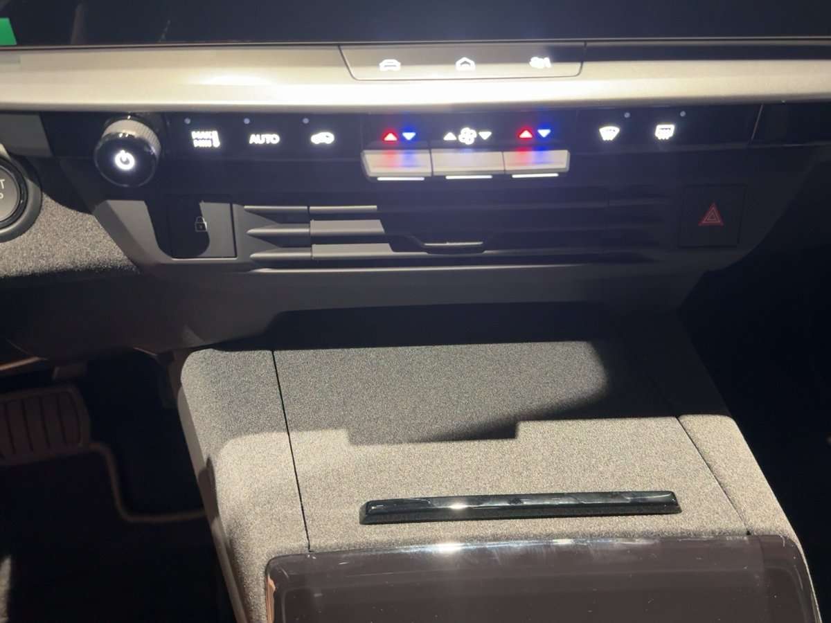 Fahrzeugbild eines Opel Grandland X