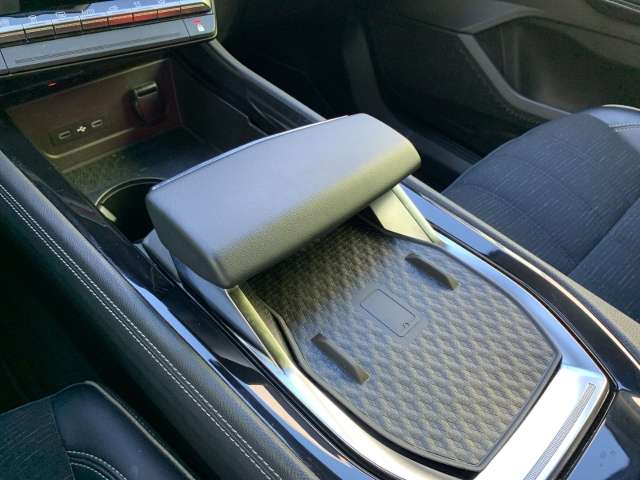 Fahrzeugbild eines Renault Austral