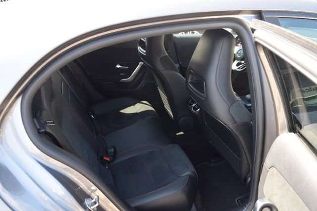 Fahrzeugbild eines Mercedes-Benz A-Klasse