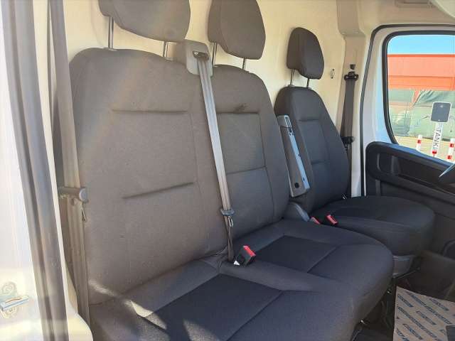 Fahrzeugbild eines Opel Movano