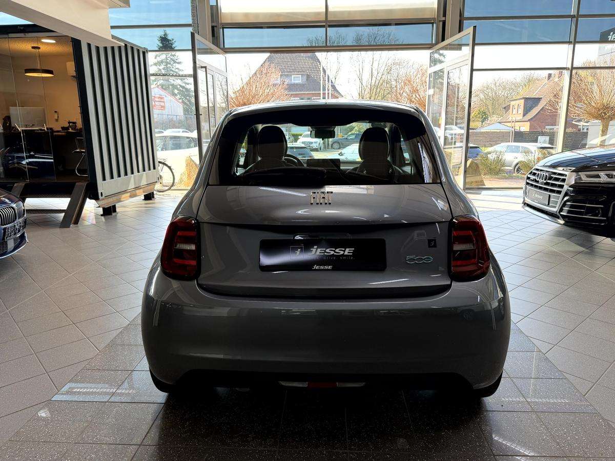 Fahrzeugbild eines Fiat 500