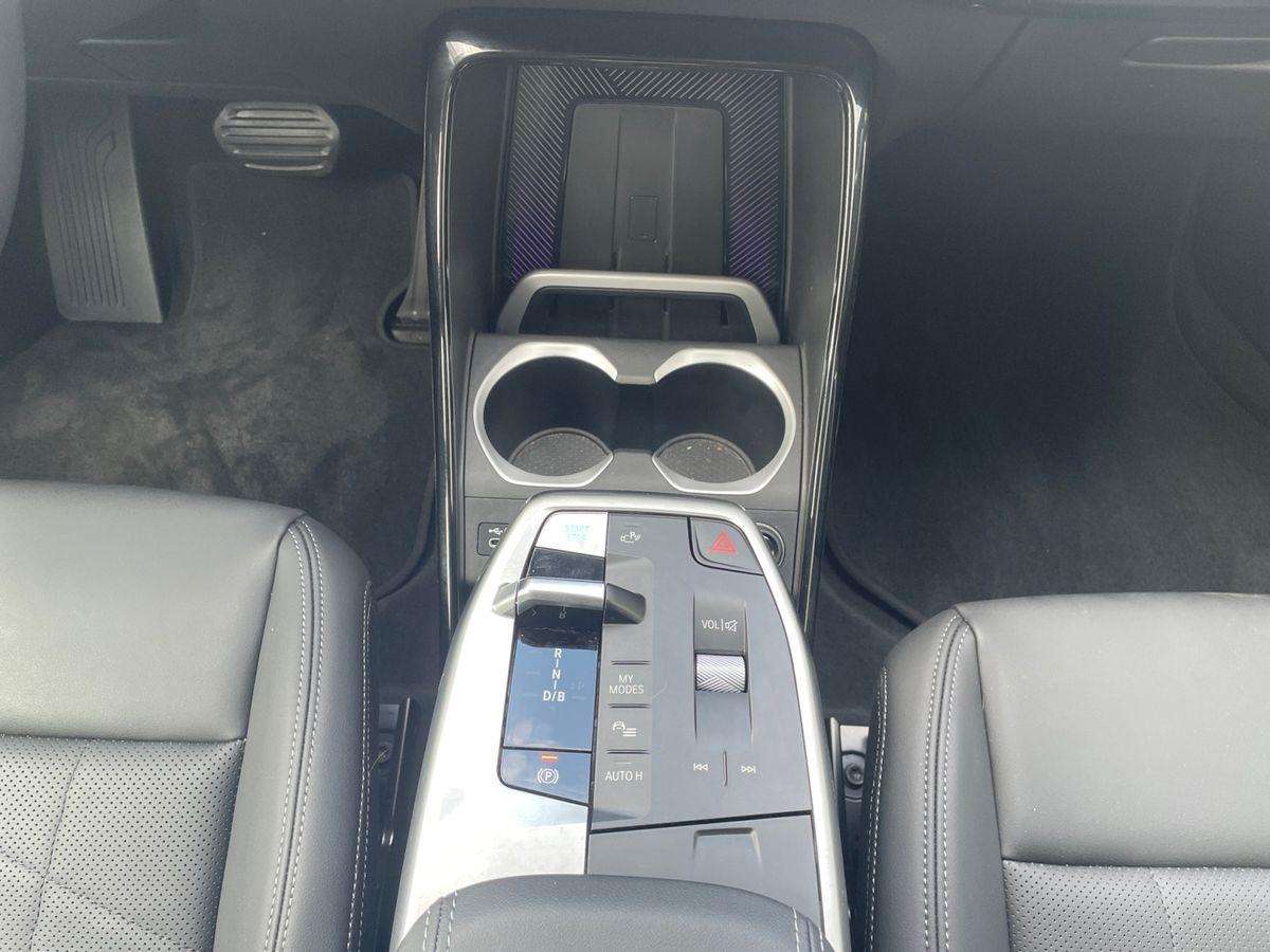 Fahrzeugbild eines BMW iX1