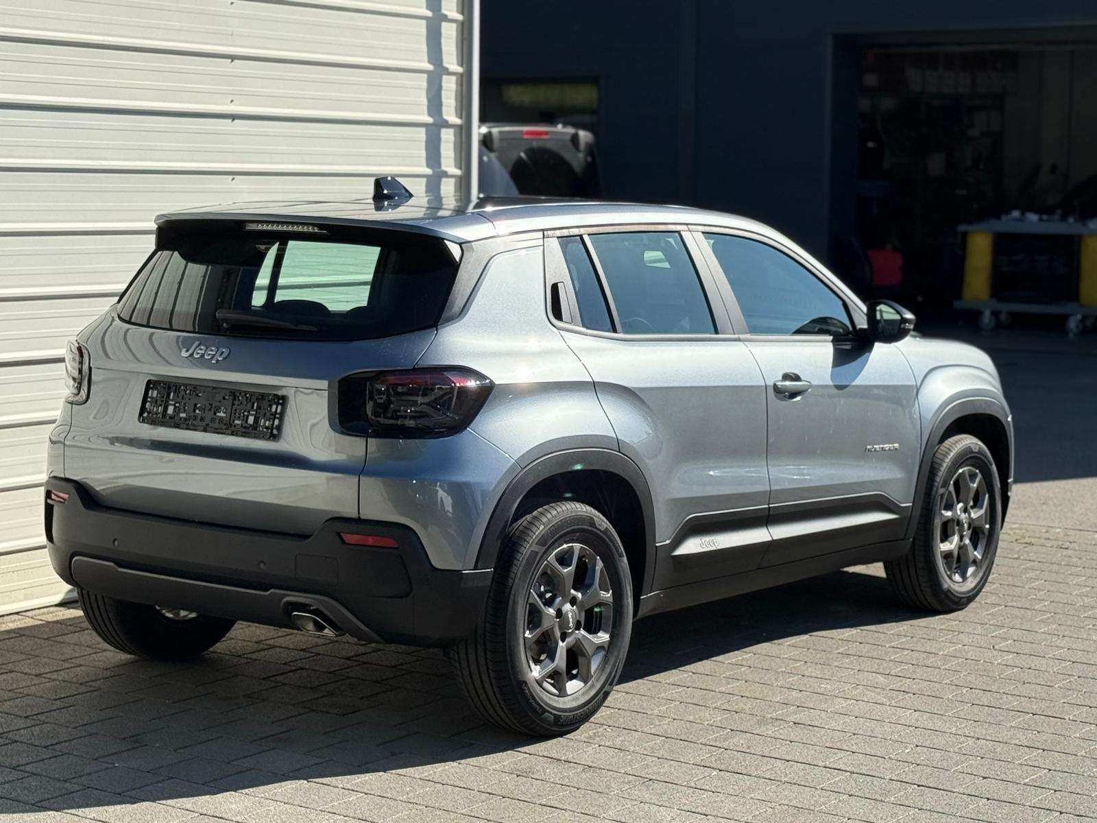 Fahrzeugbild eines Jeep Avenger