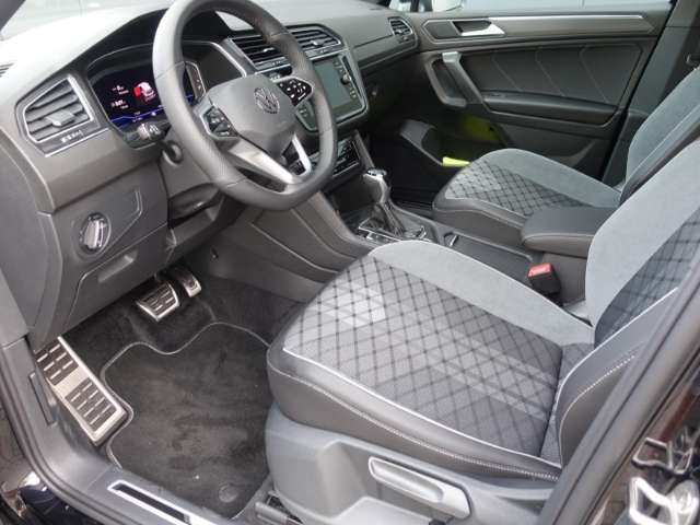 Fahrzeugbild eines Volkswagen Tiguan Allspace