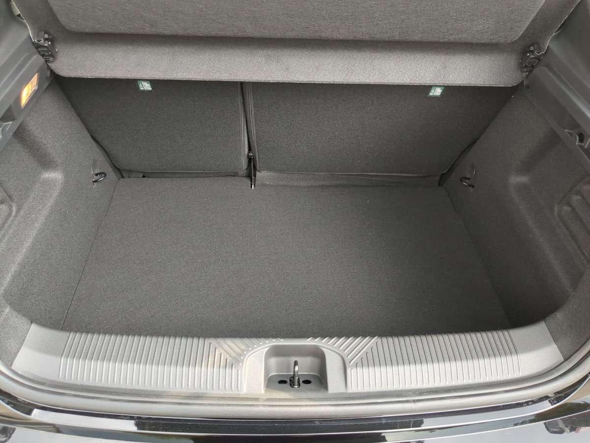 Fahrzeugbild eines Renault Clio