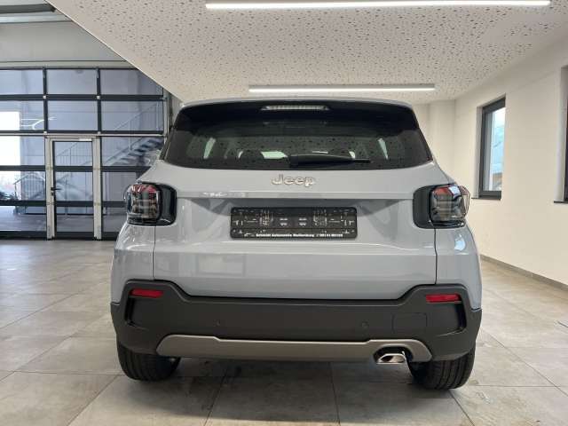 Fahrzeugbild eines Jeep Avenger