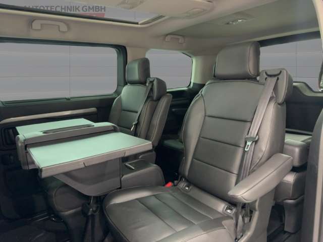 Fahrzeugbild eines Opel Zafira