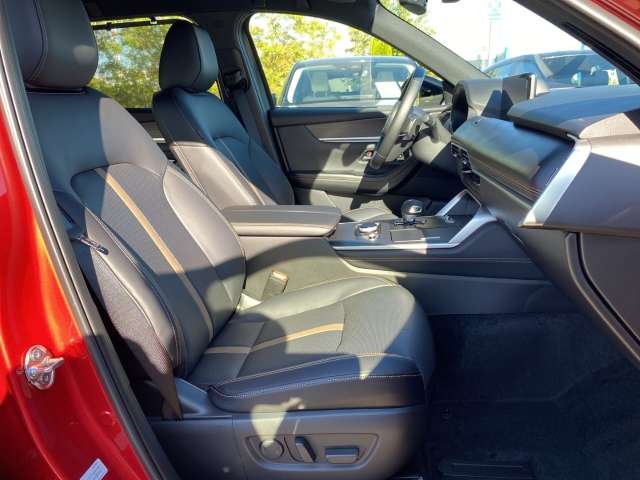 Fahrzeugbild eines Mazda CX-80