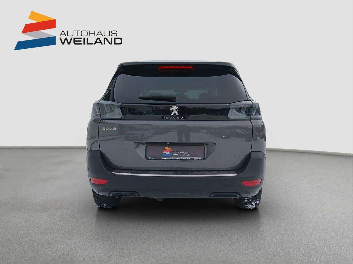 Fahrzeugbild eines Peugeot 5008