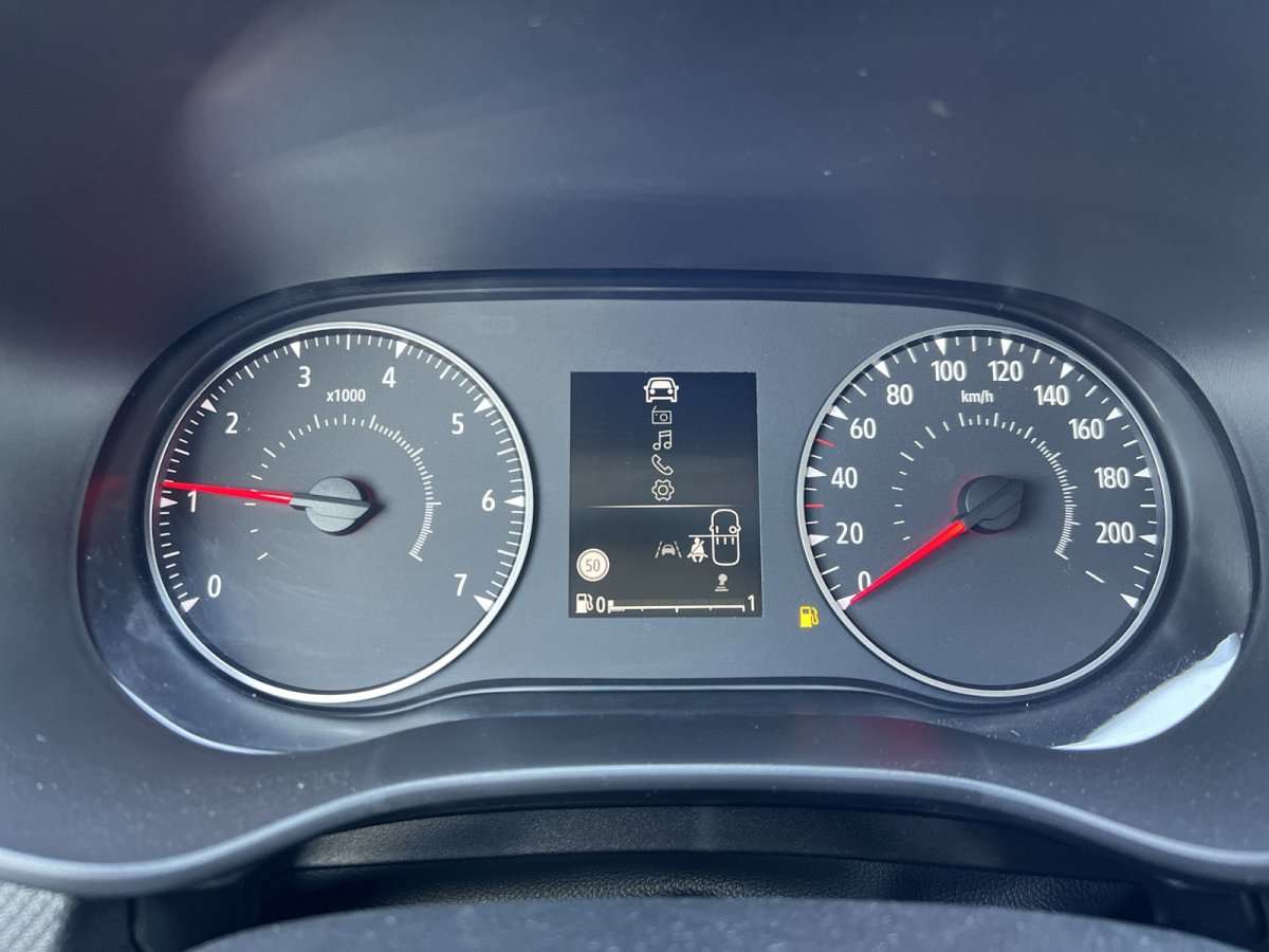 Fahrzeugbild eines Dacia Sandero
