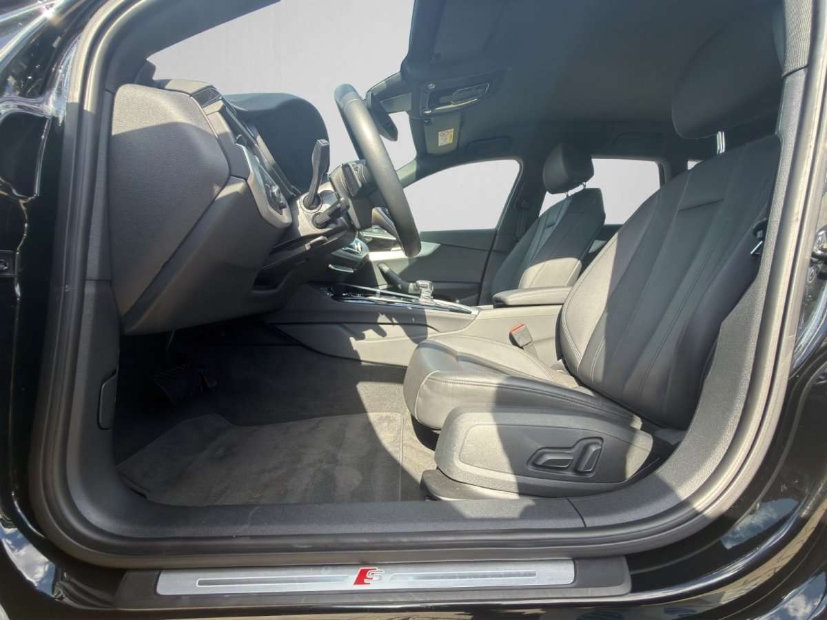 Fahrzeugbild eines Audi A4