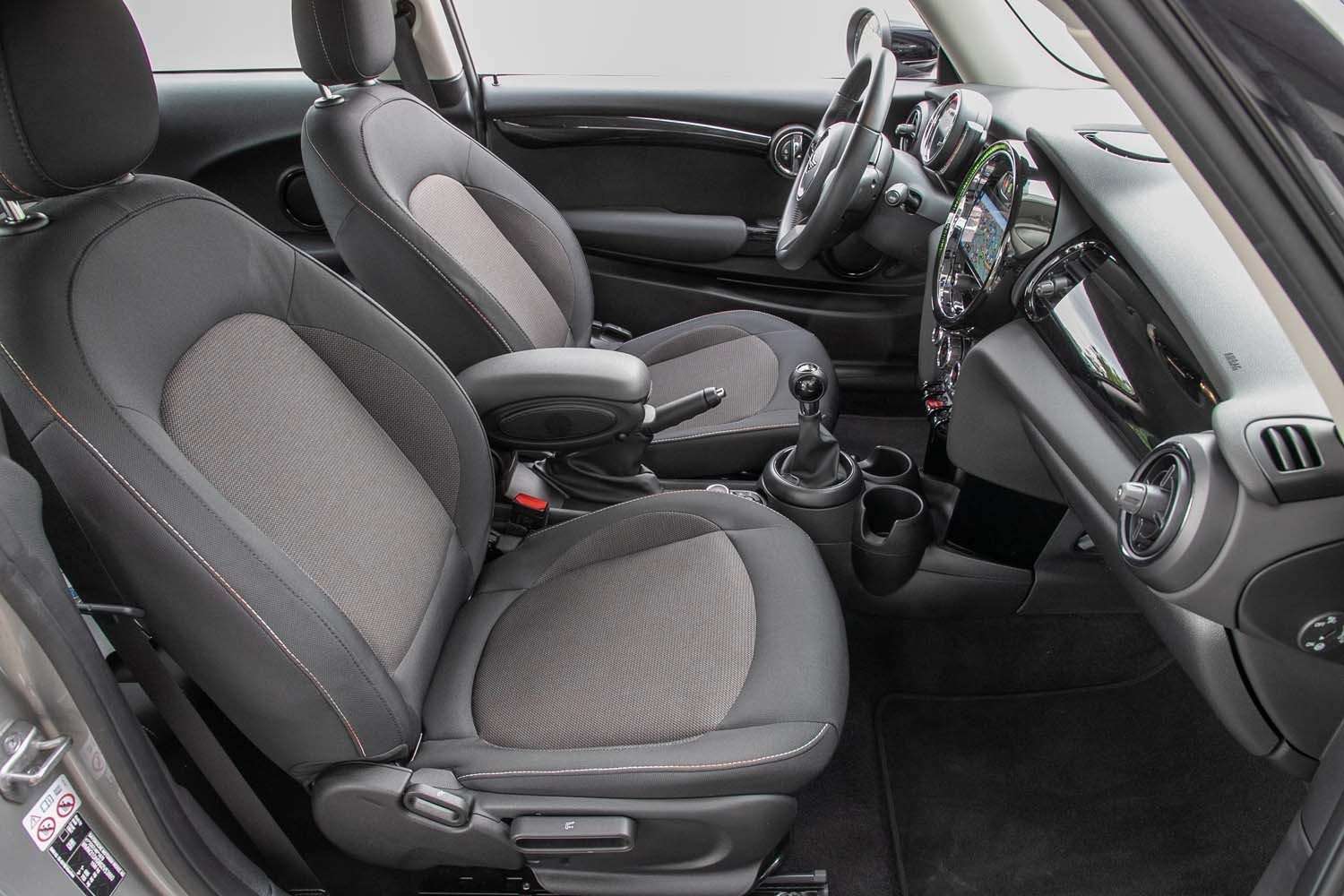 Fahrzeugbild eines MINI COOPER