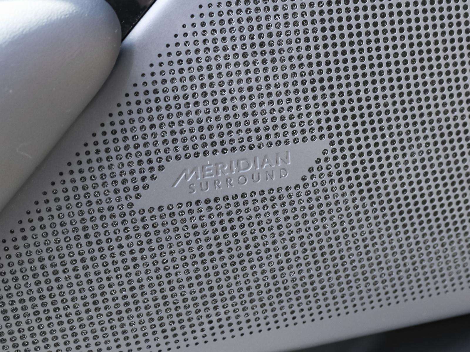 Fahrzeugbild eines Land Rover Range Rover Velar