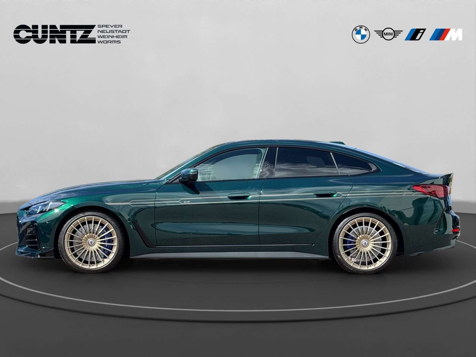 Fahrzeugbild eines Alpina B4