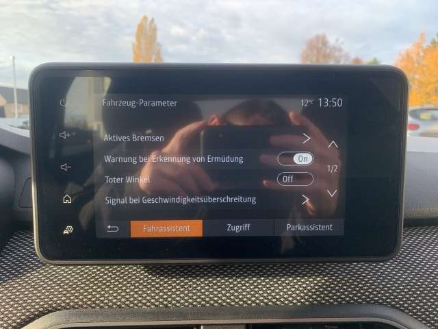 Fahrzeugbild eines Dacia Sandero