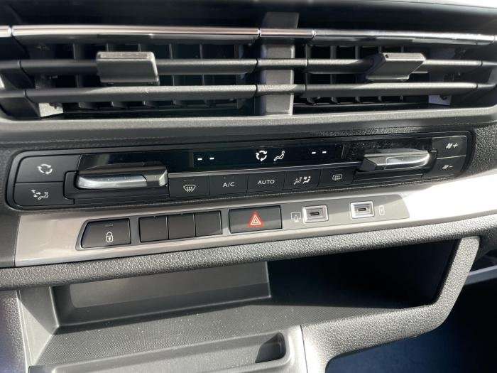 Fahrzeugbild eines Opel Zafira
