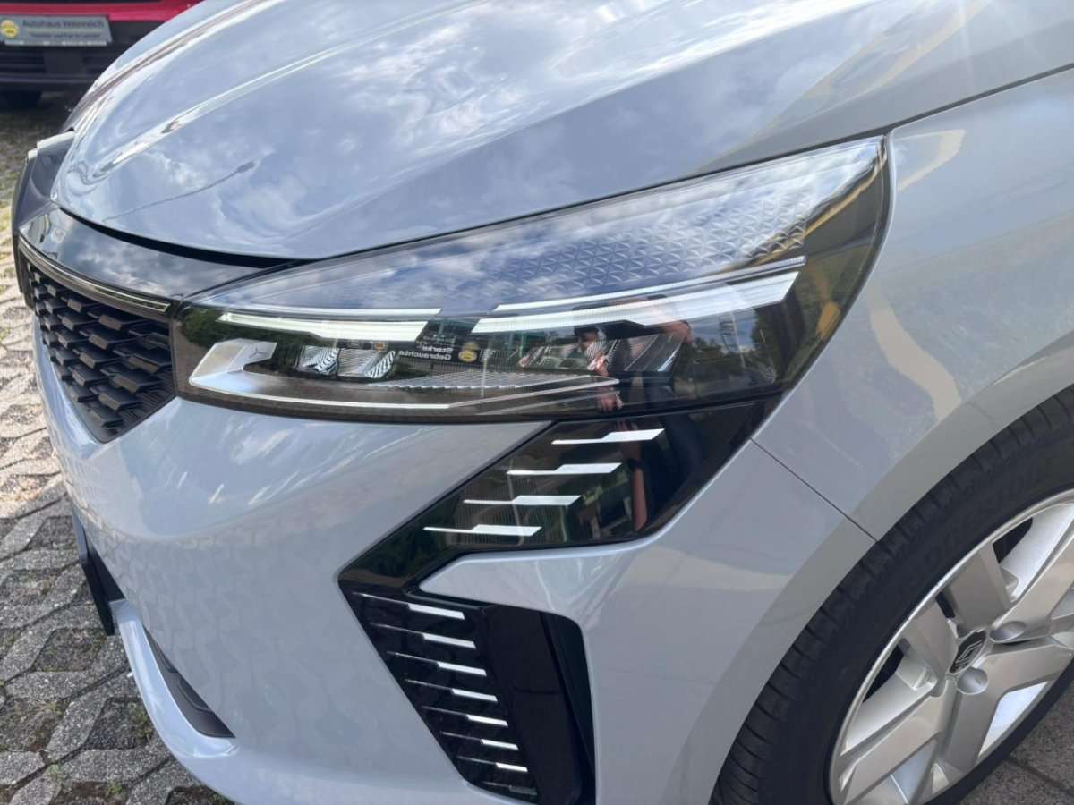 Fahrzeugbild eines Renault Clio