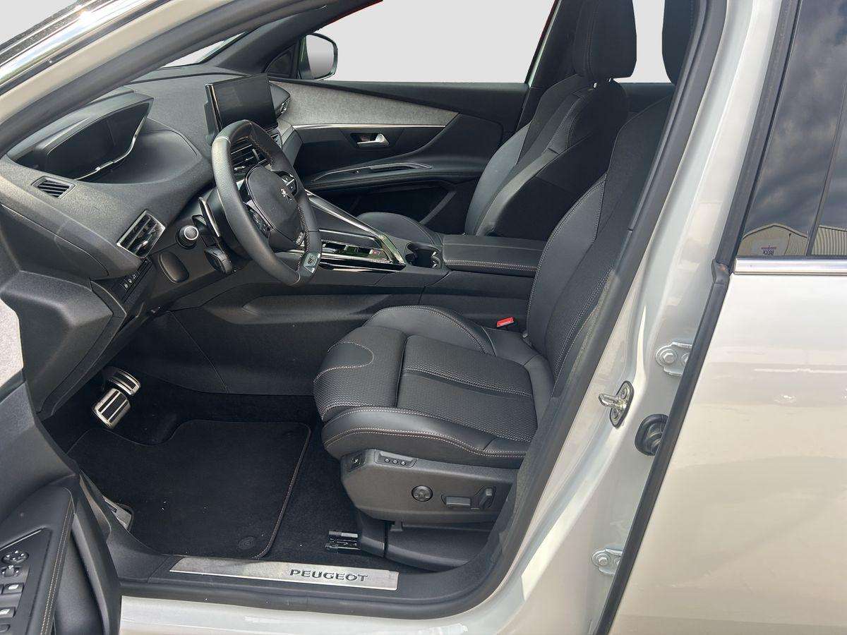 Fahrzeugbild eines Peugeot 3008