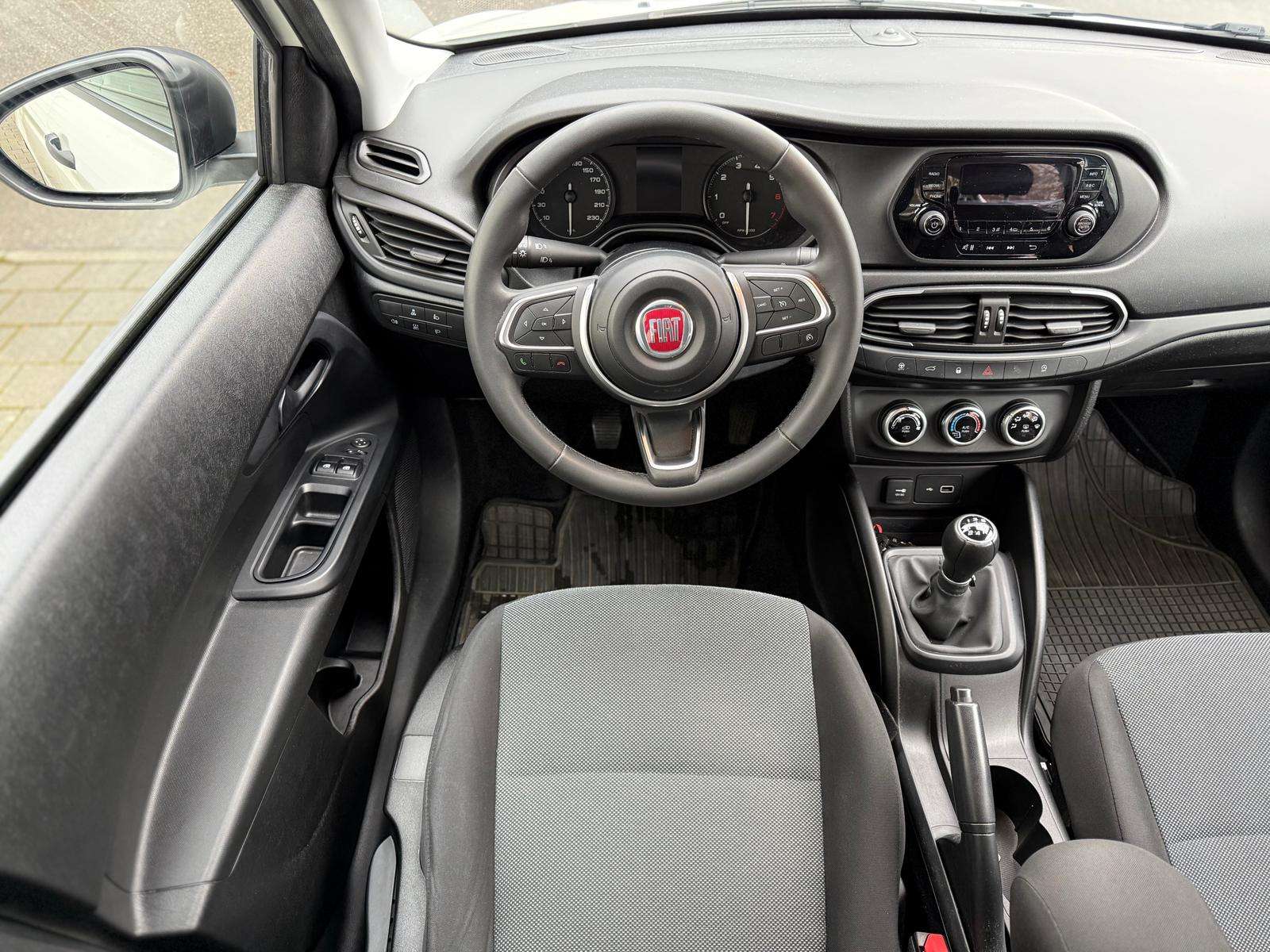 Fahrzeugbild eines Fiat Tipo