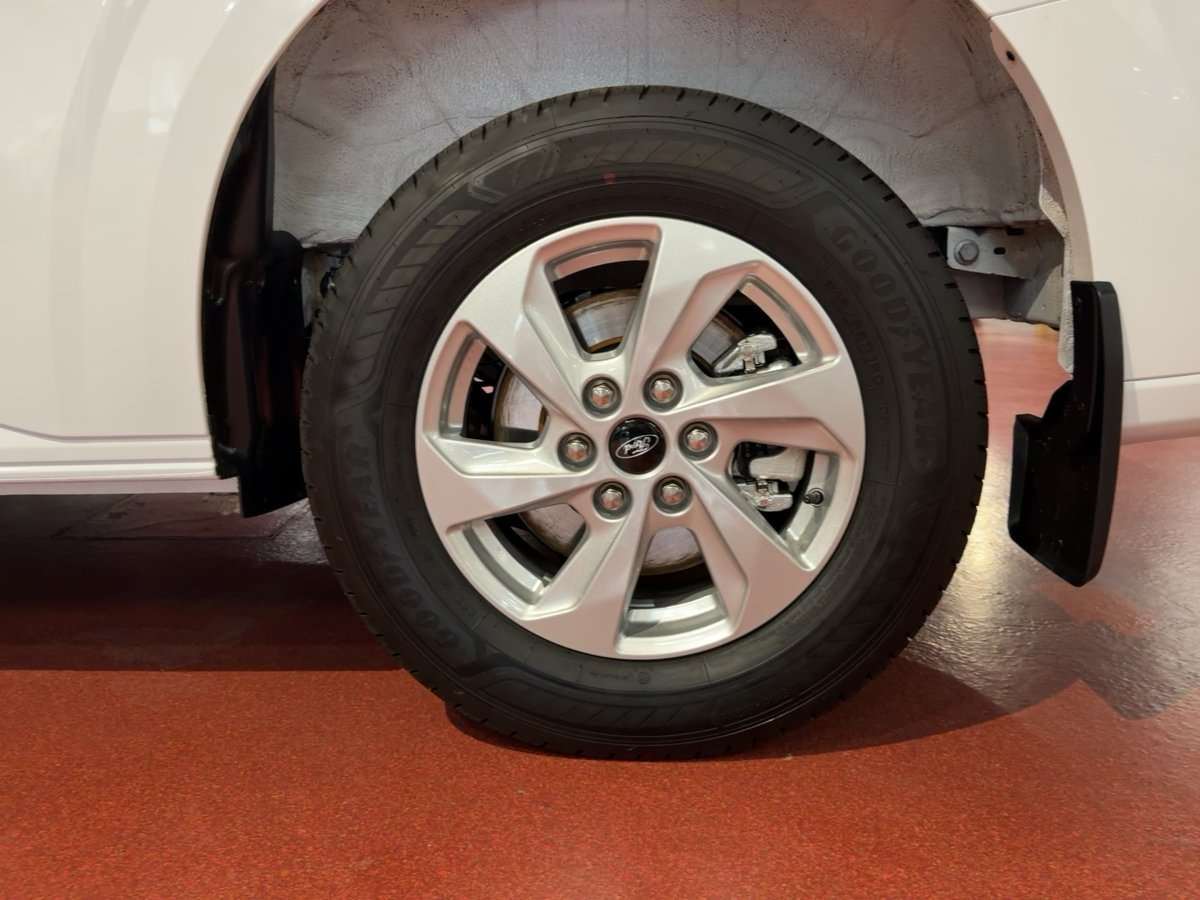 Fahrzeugbild eines Ford Transit Custom