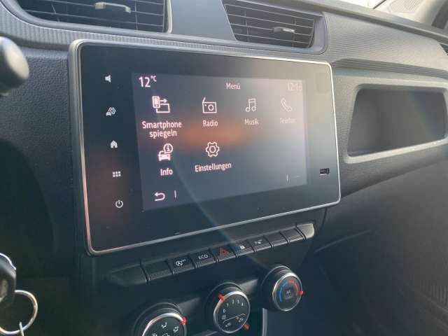 Fahrzeugbild eines Renault Express