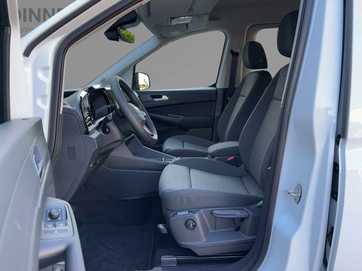 Fahrzeugbild eines Ford Grand Tourneo