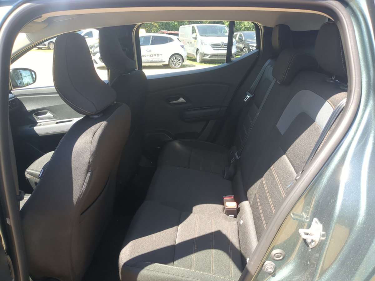 Fahrzeugbild eines Dacia Sandero