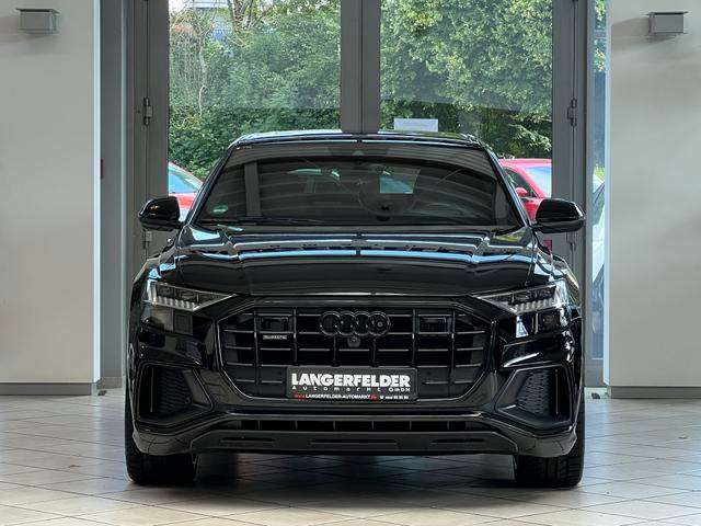 Fahrzeugbild eines Audi Q8