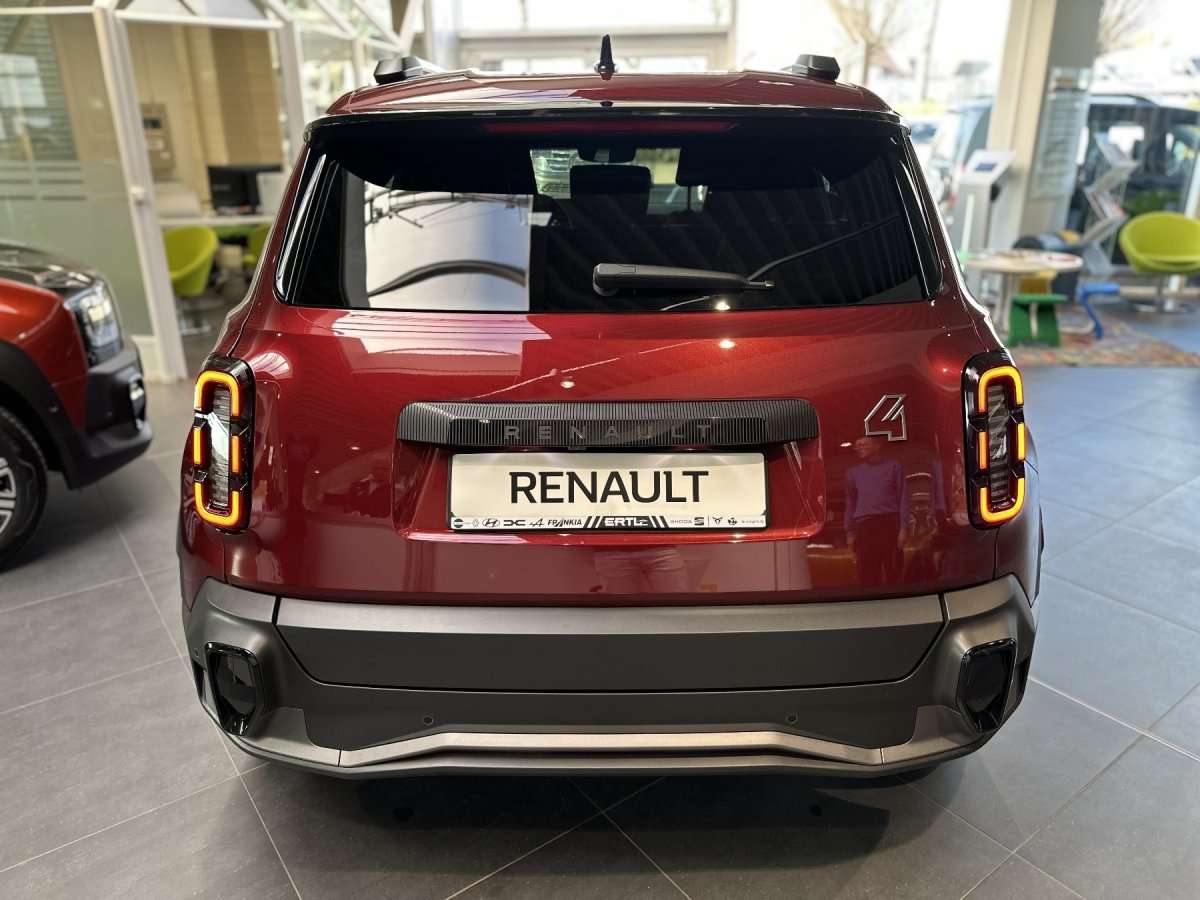 Fahrzeugbild eines Renault 4 E-TECH