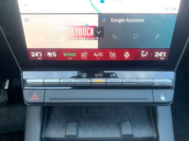 Fahrzeugbild eines Renault Scenic E-TECH