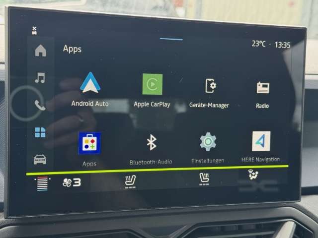 Fahrzeugbild eines Dacia Duster