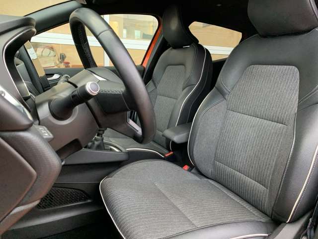 Fahrzeugbild eines Renault Clio