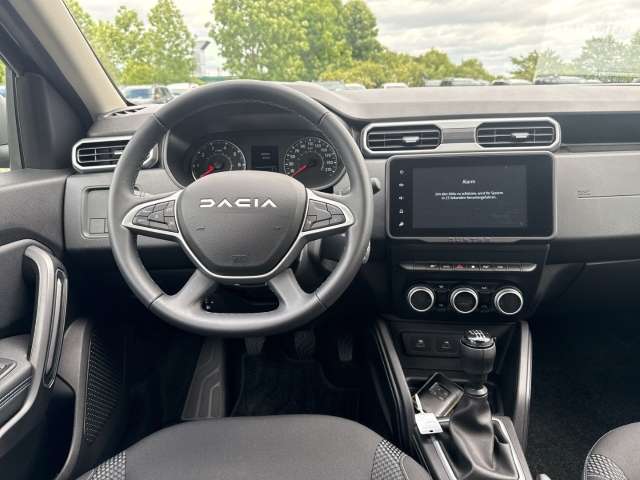 Fahrzeugbild eines Dacia Duster
