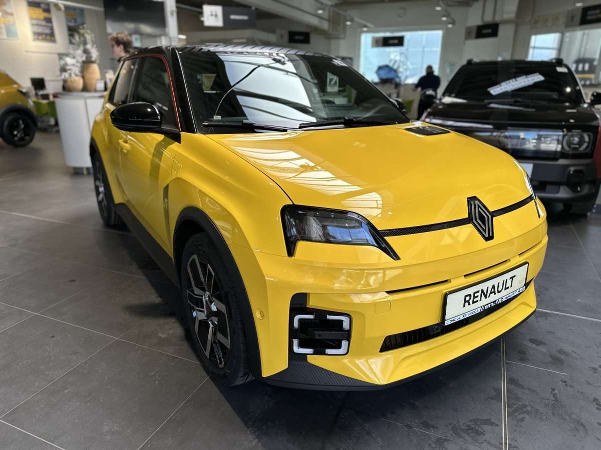 Fahrzeugbild eines Renault 5 E-TECH