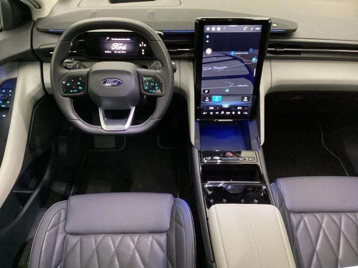 Fahrzeugbild eines Ford Explorer
