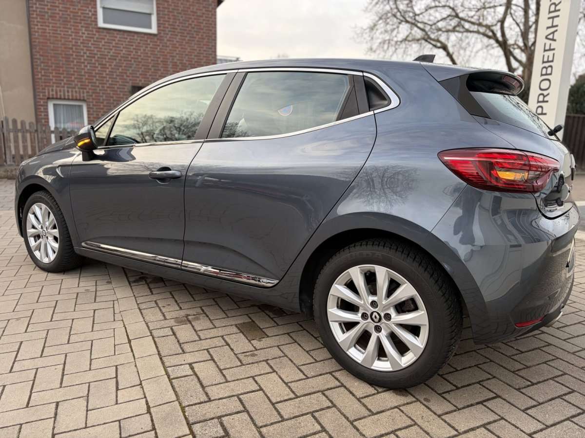 Fahrzeugbild eines Renault Clio