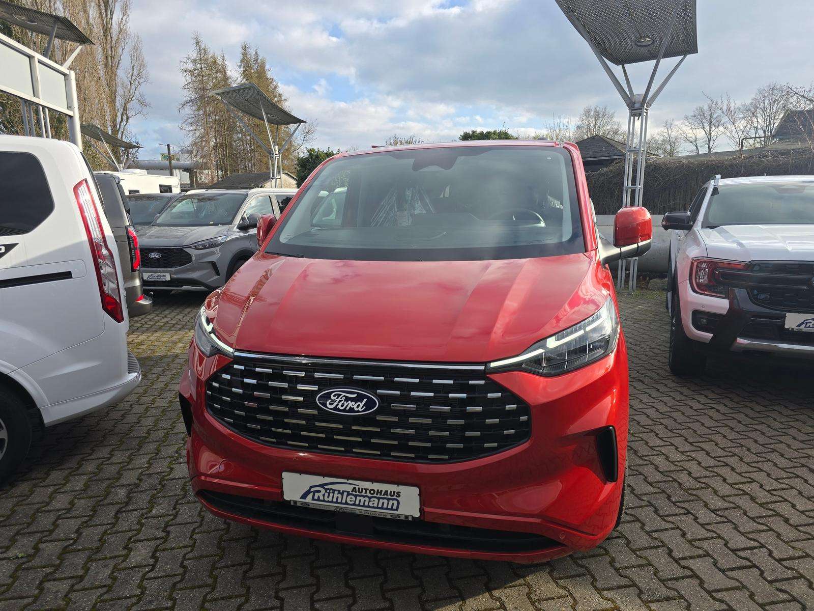 Fahrzeugbild eines Ford Tourneo Custom