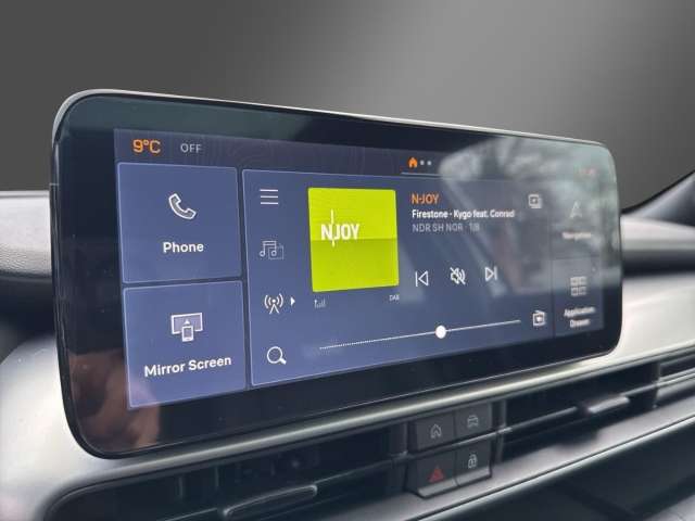 Fahrzeugbild eines Jeep Avenger